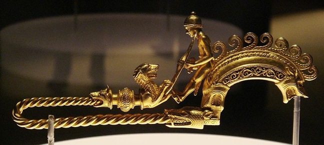 gold braganza fibula brooch