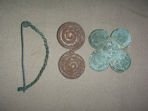 ancient examples of fibulae