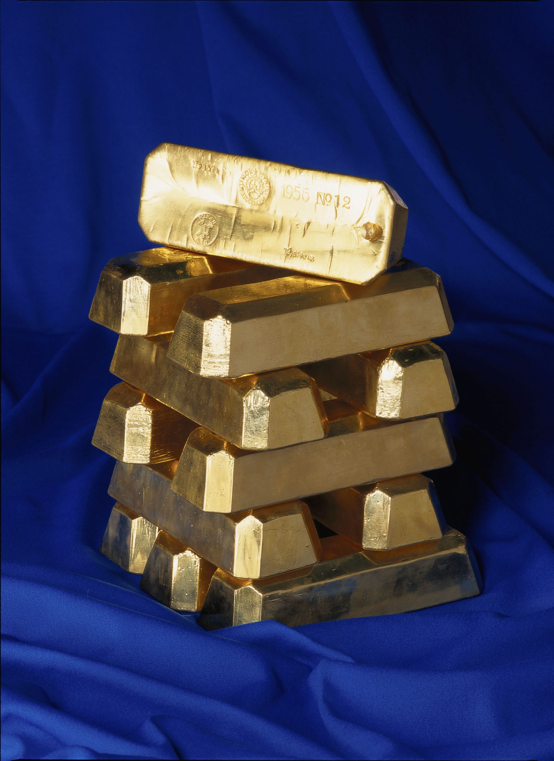 gold ingots precious metals