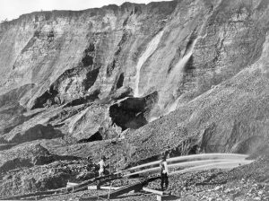 hydraulic mining in California
