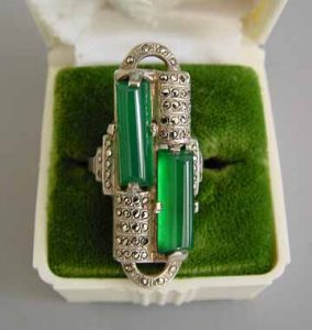 Art Deco chrysoprase ring