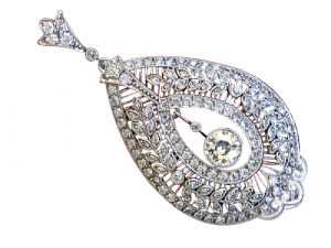 Edwardian lacy pendant